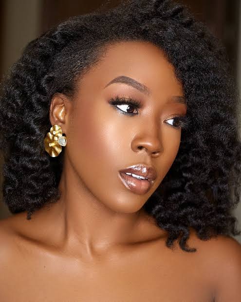 Beverly Naya - Biography