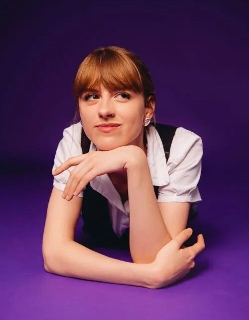 Chloe Slater Biography: Age, Height, Net Worth, Songs, Albums, Awards, Ethnicity
