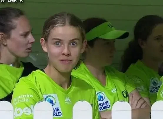 Phoebe Litchfield Biography: Salary, Stats, Age, Parents, Net Worth, Height, Boyfriend, WBBL Career