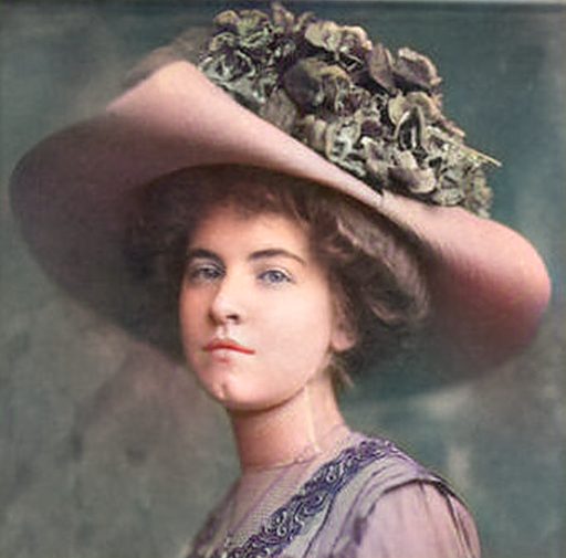 Margaret Brown Biography: Husband, Net Worth, Age, Children, Parents, Height, Titanic