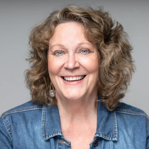 Shelley Thompson Biography: Husband, Net Worth, Age, Children, Movies & TV Shows, Height