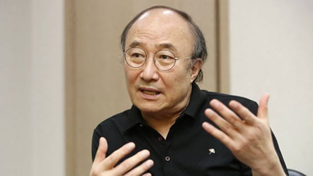 Yoon Joo-sang - Biography