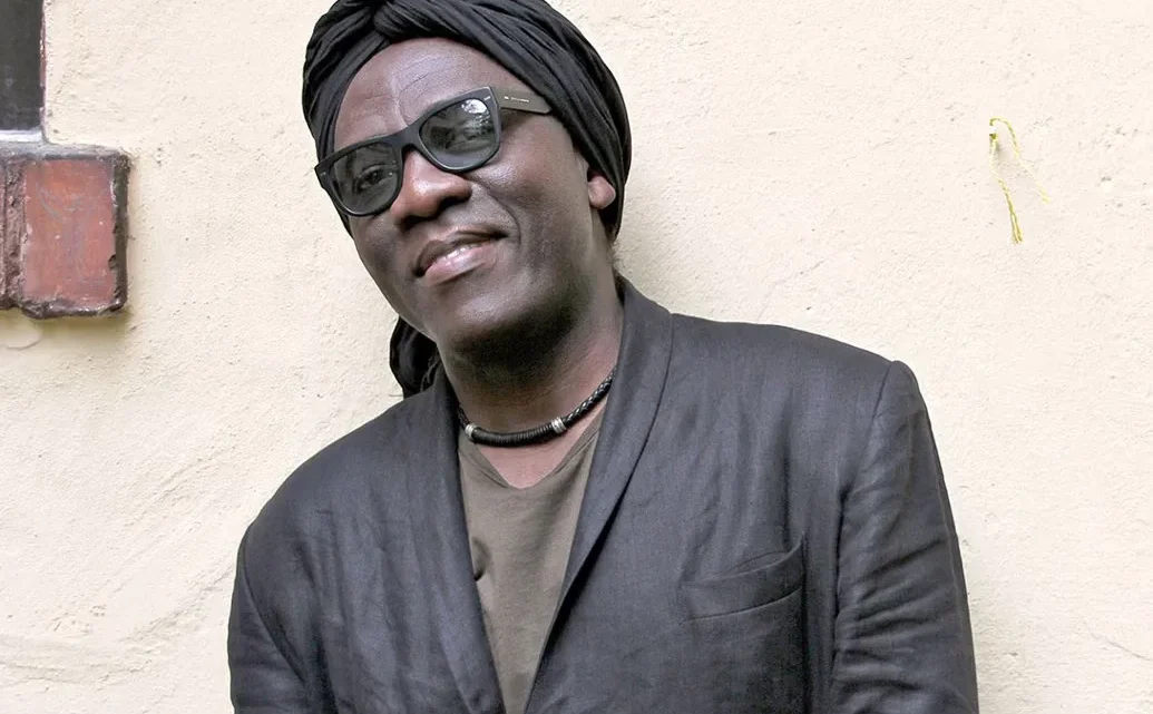 Richard Bona Biography: Age, Net Worth, Girlfriend, Songs, Movies, Awards, Religion, Ethnicity