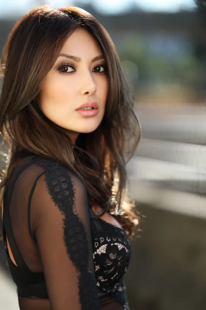 Chasty Ballesteros - Biography