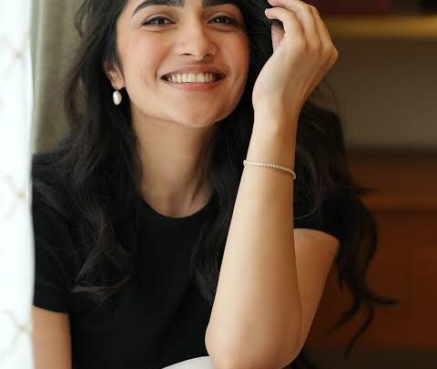 Rukmini Vasanth Biography: Net Worth, Parents, Awards, Height, Movies, Religion, Instagram, Age