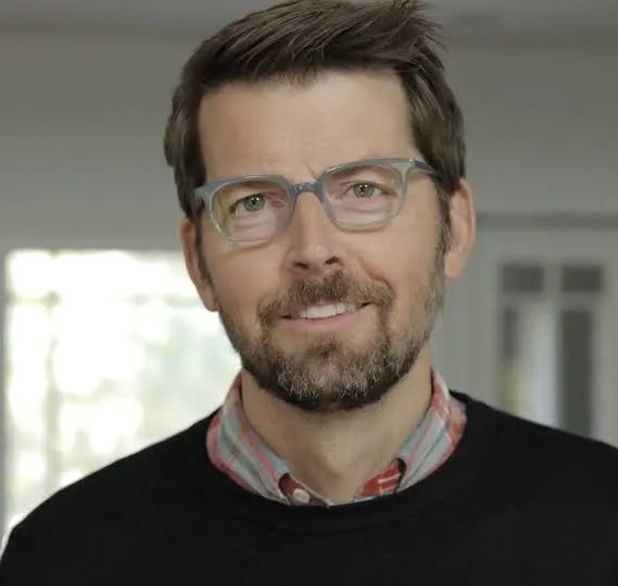Brian Gallivan - Biography
