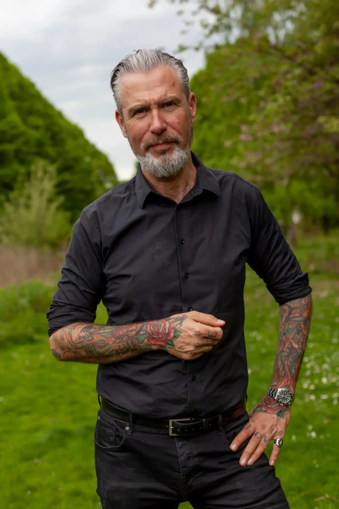 Eric Corton - Biography