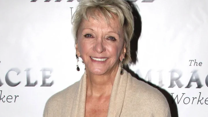 Elizabeth Franz Biography: Movies, Height, Age, Husbands, Siblings, Death, Net Worth, TV Shows, Parents
