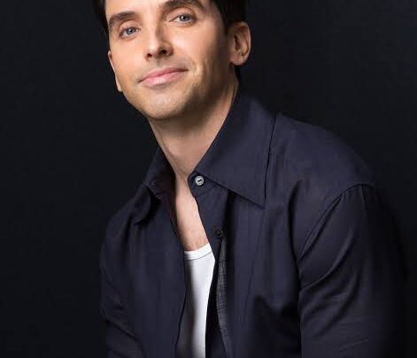 Paul W. Downs Biography: Net Worth, Wife, Parents, Age, Religion, Height, Awards, Ethnicity