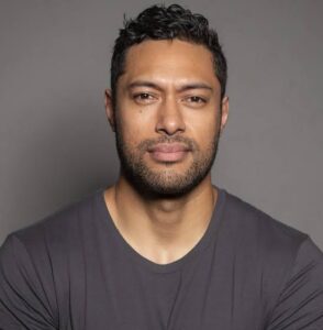 Uli Latukefu - Biography