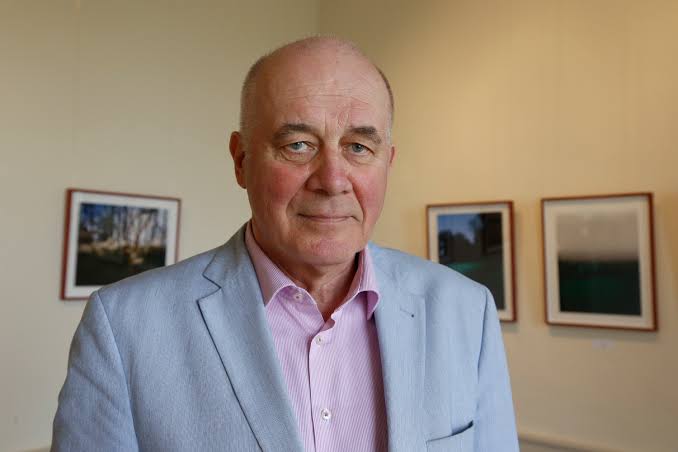 Hanns Zischler Biography: Age, Wife, Net Worth, Height, Kids, Movies, Awards, Nationality