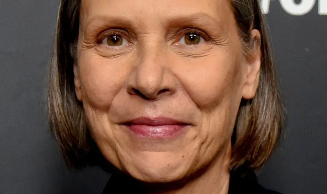 Amy Morton Biography: Age, Net Worth, Husband, Movies, Awards, Religion, Height, Ethnicity