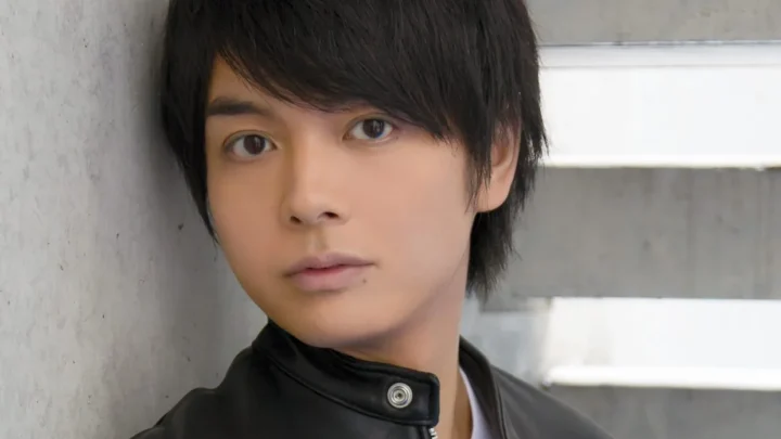 Junya Enoki Biography: Age, Height, Net Worth, Parents, Movies & TV Shows, Career, Awards