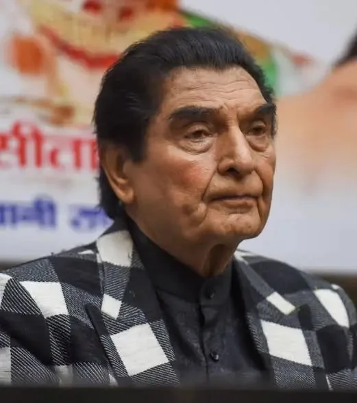 Asrani Biography: Wife, Son, Siblings, Net Worth, Height, Parents, Age, Death, Awards, Movies, Nationality