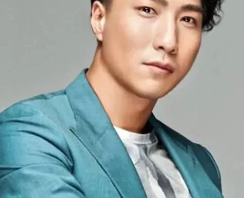 Edward Chui Biography: Partner, Age, Parents, Height, Net Worth, Movies & TV Shows, Siblings