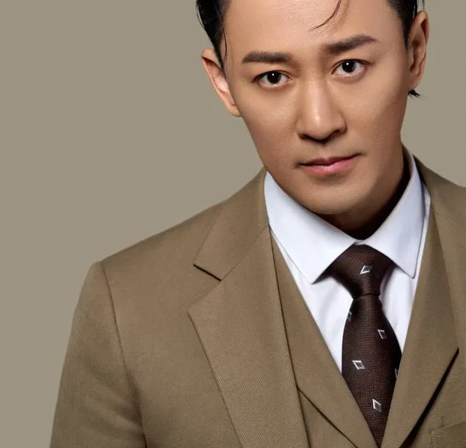 Raymond Lam Biography: Wife, Age, Kids, Height, Net Worth, Parents, Movies & TV Shows, Partner