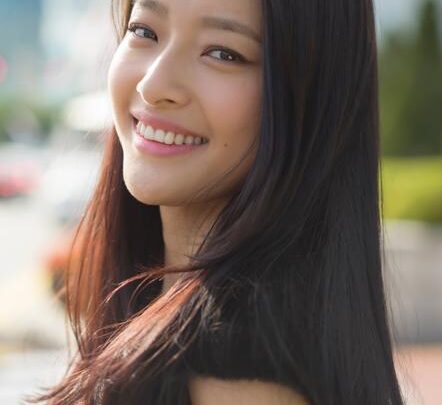 Lang Yueting Bio: Net Worth, Age, Husband, Movies & TV Shows, Children, Height