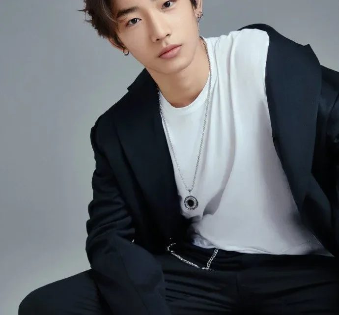 Qiunan Lin Biography: Age, Parents, Height, Net Worth, Movies & TV Shows, Relationship