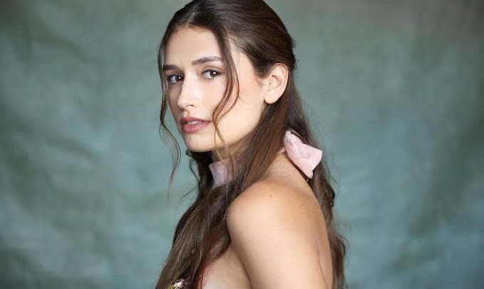 Frances Sholto-Douglas Biography: Age, Parents, Height, Net Worth, Movies & TV Shows, Siblings