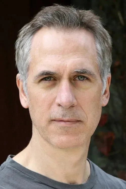 Tom Amandes - Biography