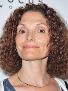 Mary Elizabeth Mastrantonio