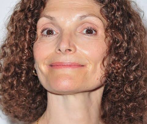 Mary Elizabeth Mastrantonio Biography: Age, Height, Ethnicity, Religion, Movies, Awards, Husband, Net Worth