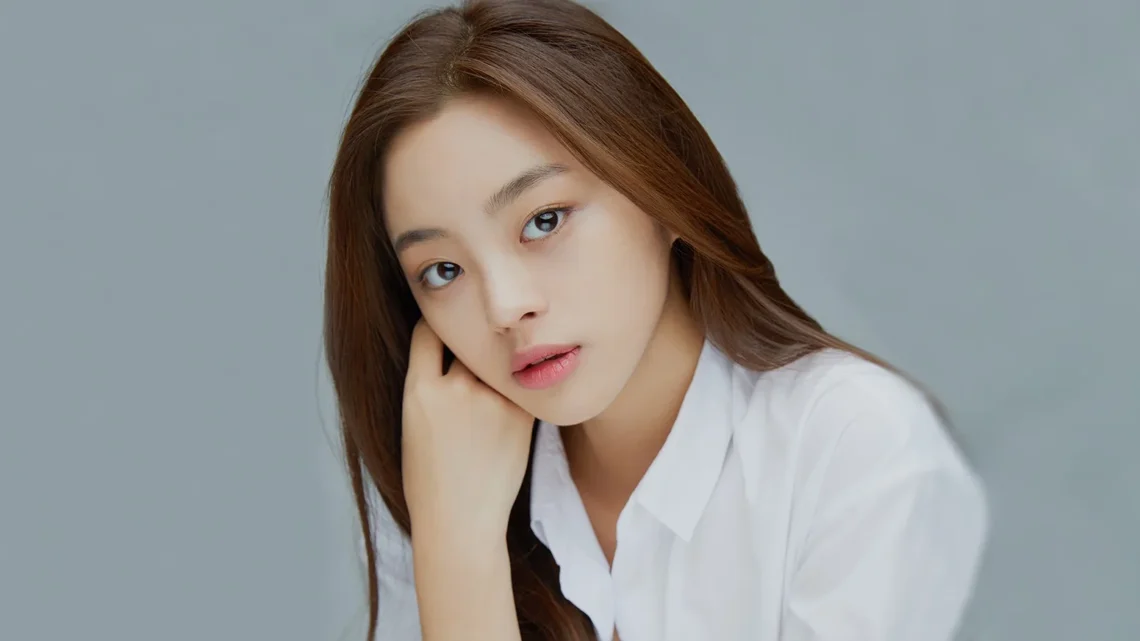 Jeong So-ri Biography: Age, Parents, Height, Net Worth, Movies & TV Shows, Relationship