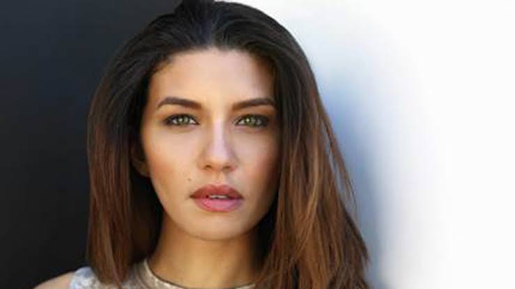 Juliana Harkavy Biography: Age, Personal Life, Husband, Height, Net Worth, Movies, TV Shows, Twitter, Awards