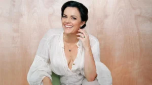 Amanda Billing - Biography