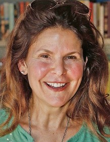 Elizabeth Gorcey Biography: Twitter, Age, Boyfriend, Kids, Height, Net Worth, Movies, TV Shows, YouTube