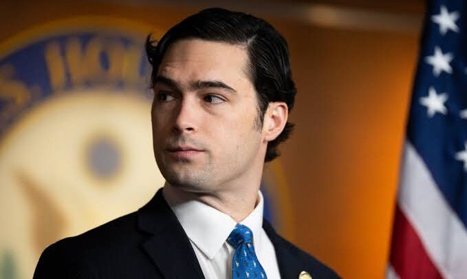 Brandon Gene Gill Biography: Personal Life, Net Worth, Age, Wife, Kids, Height, Party, Politics