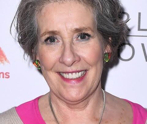 Phyllis Logan Biography: Husband, Ethnicity, Age, Children, Religion, Height, Awards, Net Worth