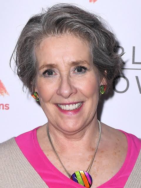 Phyllis Logan Biography: Husband, Ethnicity, Age, Children, Religion, Height, Awards, Net Worth