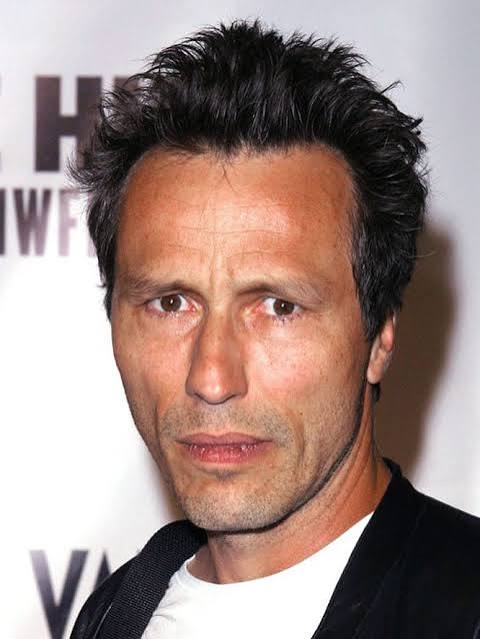 Michael Wincott Biography: Net Worth, Ethnicity, Religion, Movies, Awards, Age, Height, Wife