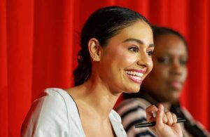 Nelufar Hedayat - Biography
