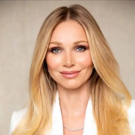 Alyssa Julya Smith Biography: Boyfriend, Height, Net Worth, Parents, Movies, TV Shows, Instagram, YouTube