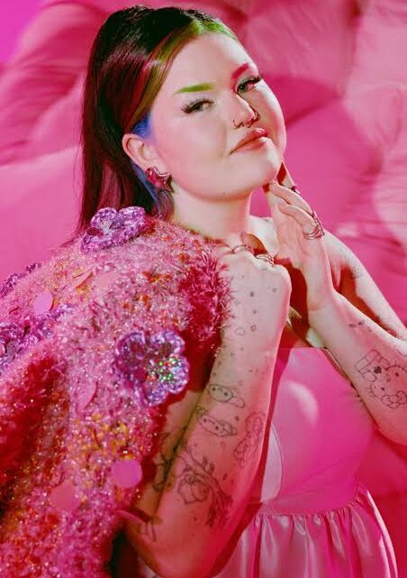 Mae Stephens Biography: Parents, Age, Height, Net Worth, Boyfriend, Awards, Songs, Instagram, Awards