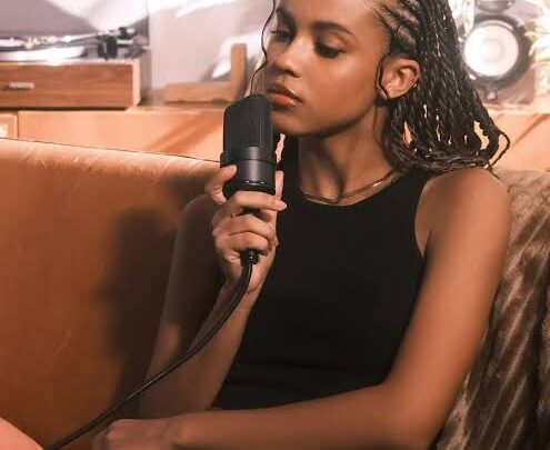 Samara Siqueira Biography: Age, Height, Instagram, Net Worth, TikTok, Ethnicity, Songs, Boyfriend