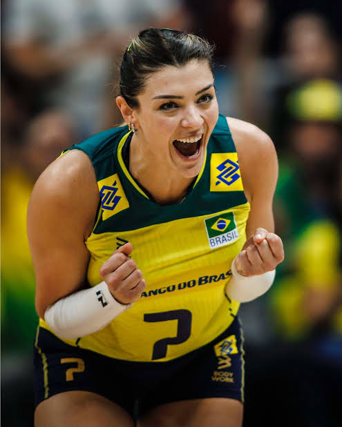 Rosamaria Montibeller - Biography