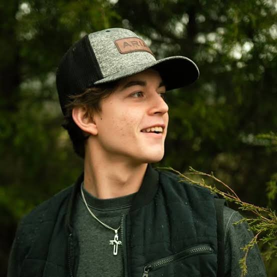 Waylon Wyatt Biography: Age, Height, Parents, Songs, Girlfriend, Net Worth, Instagram