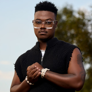 Mlindo the Vocalist - Biography