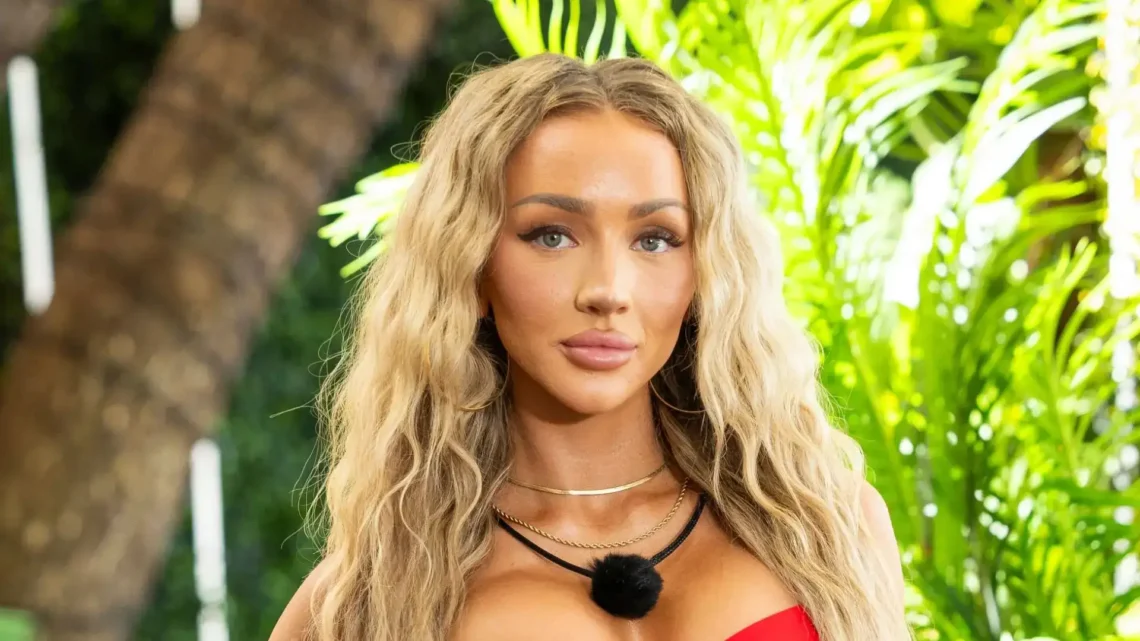 Vanna Einerson Biography: Net Worth, Age, Height, Boyfriend, TikTok, Siblings, Awards, Instagram
