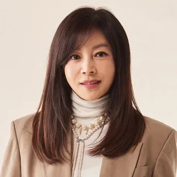Hwang Shin-hye - Biography