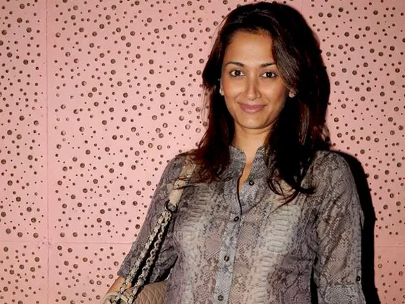 Gayatri Joshi - Biography