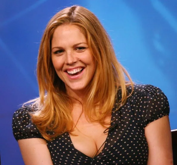 Mary McCormack - Biography