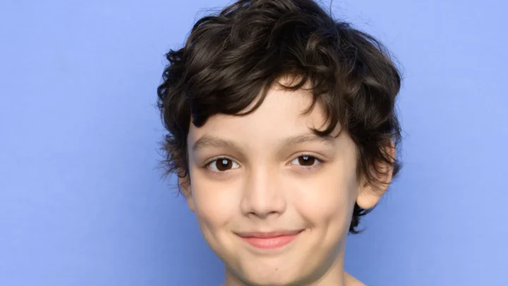 Indie DesRoches Biography: TV Shows, Net Worth, Wife, Children, Height, Parents, Siblings
