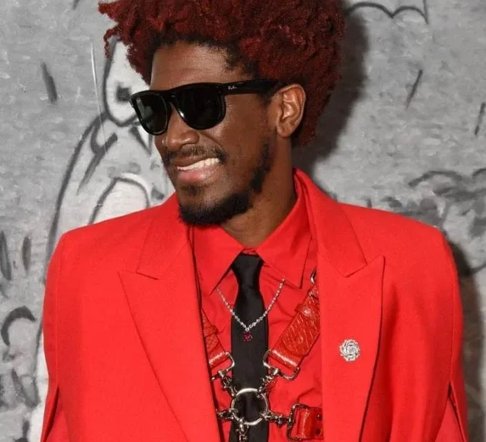 Labrinth Biography: Wife, Songs, Age, Net Worth, Parents, Kids, Height, Albums