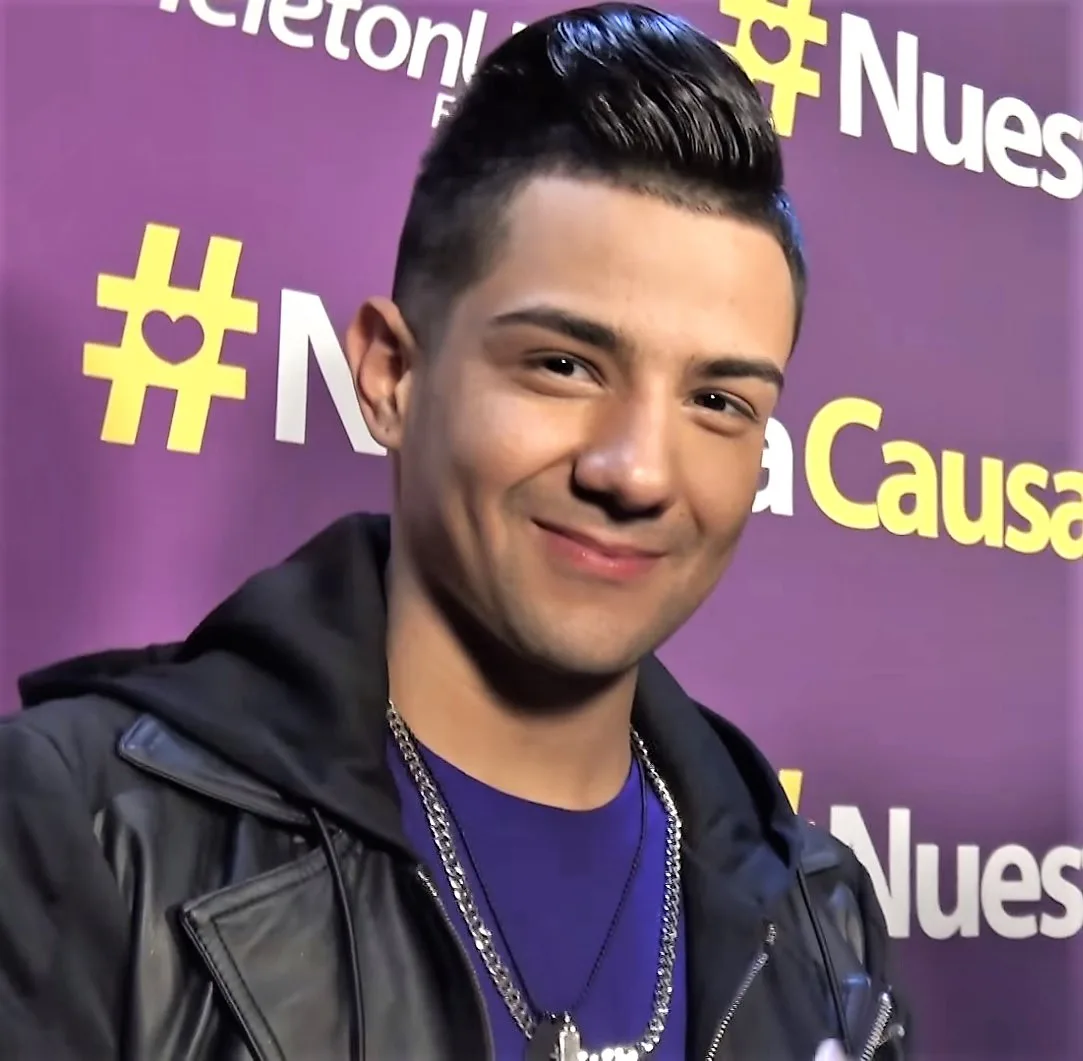 Luis Coronel - Biography