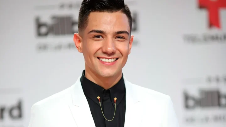 Luis Coronel Biography: Age, Wife, Net Worth, Height, Wiki