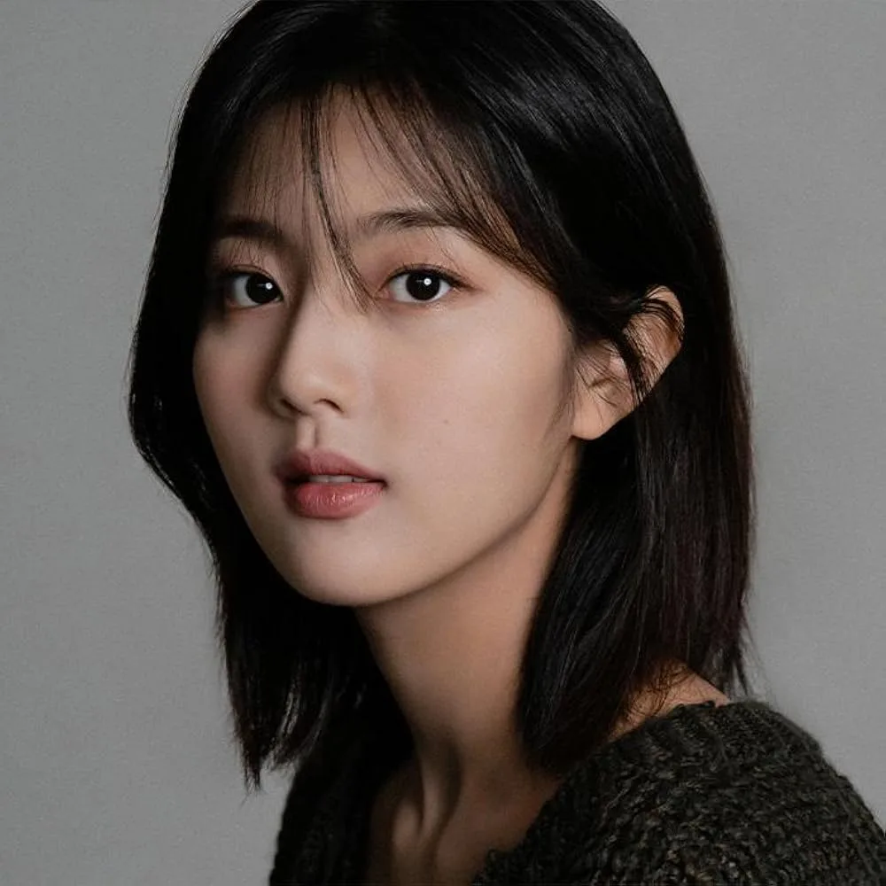 Shin Eun-soo - Biography
